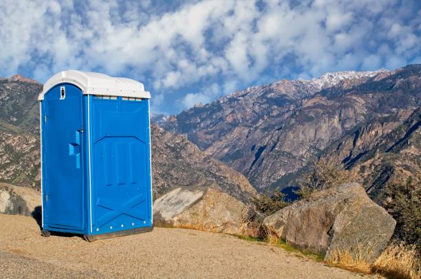 Best Deluxe Portable Toilet Rental  in Mathews, VA